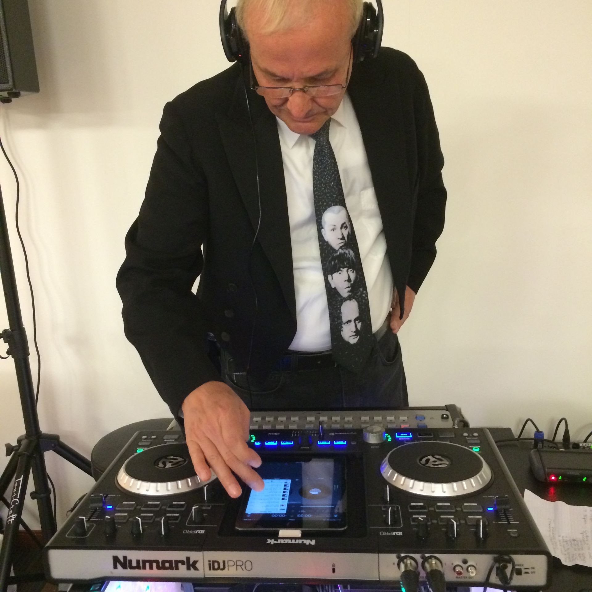 Wedding DJ Event DJ Brisbane Burnie and North West Tasmania